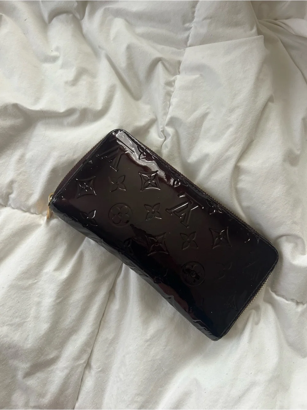Louis Vuitton Vernis Long Zip Wallet in Brown / Deep Burgundy